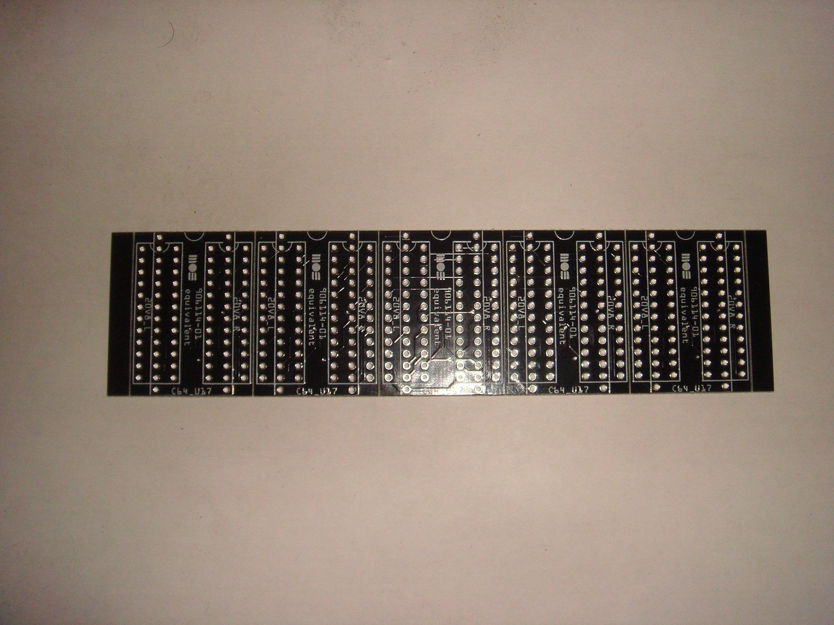 uPLA ROUND PIN HEADER  V3.0 PROMO NEW PLA 906114-01 C64 82S100 Commodore 64 